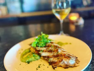 Cedar & Vine - Community Kitchen & Cocktails