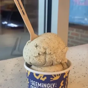 Grey Blobbin: Earl Grey with a touch of lemon and honey