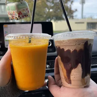 Mango smoothie and blanched mocha