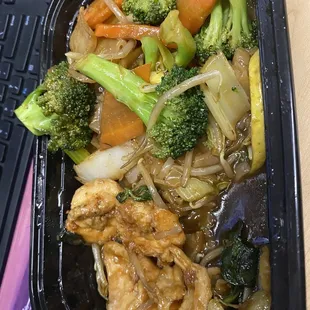 Phuket Noodles with Basil $13+