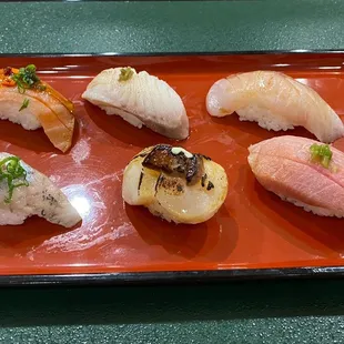 Omakase nigiri set