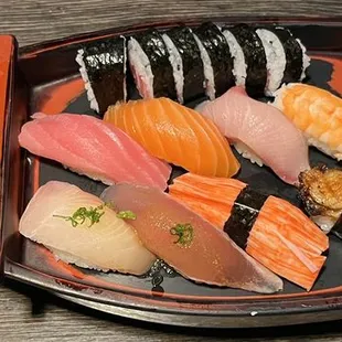 Deluxe Sushi