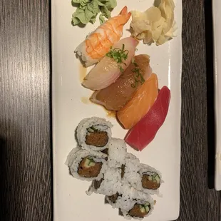 Lunch nigiri combo- Spicy tuna roll with 5 pieces of nigiri