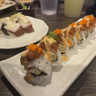 Sekai Specialty Roll