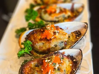 Ken Sushi & Asian Bistro