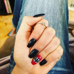 Obsessed with my new Halloween nails!