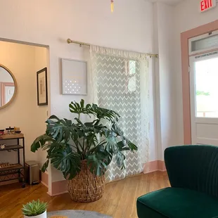 Relaxation area with chocolate!  Also gobs of stuff available for purchase including Monsoon Chocolate!!