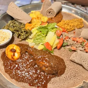 Veggie Combination + Chicken Doro Wot