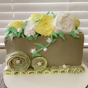 a cake made to look like a train