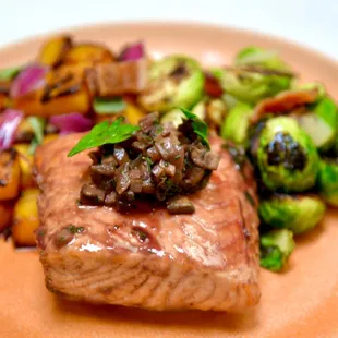 Make it a Combo Plate and choose any hot entree with choice of two hot sides