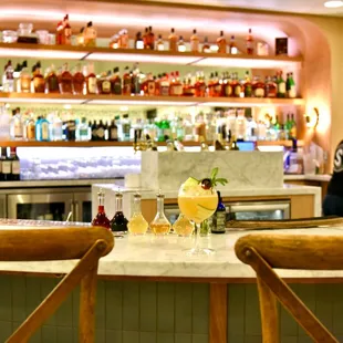 Visit our newly remodeled Sellands Broadway! Discover a fresh look, a new bar with craft cocktails, and the same local fare you love!