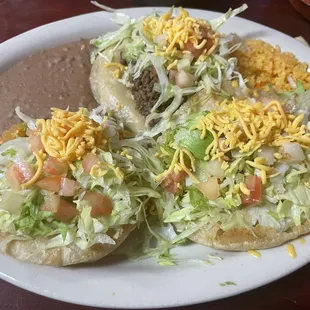 Puffy taco plate. 1 beef, 2 chicken.