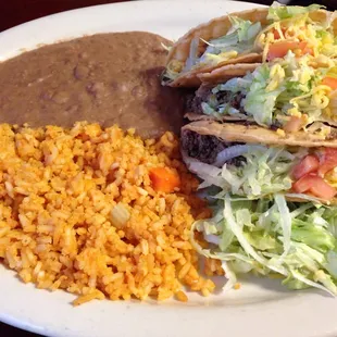 3 crispy beef tacos