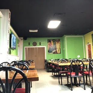 Side dining
