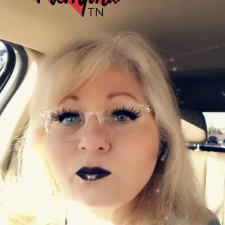 Tina B.
