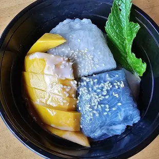 Mango and sticky rice