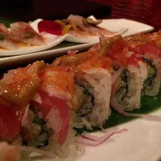 #8 Real Crab, Tuna and Shrimp Roll