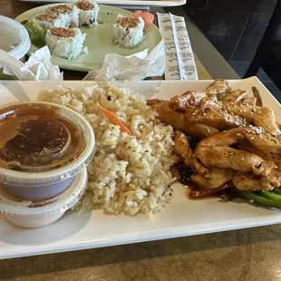 Teriyaki chicken (with rice and vegetables and two sauces)
