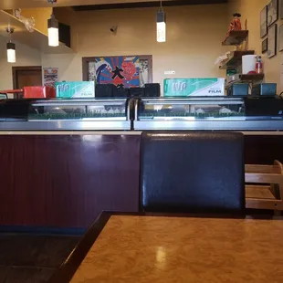 sushi and sashimi, interior