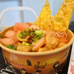 My friend, she ordered &quot;Yen Ta Fo&quot; kinda pink sauce, I tried hers abit, its taste like the good combination between sweet and sour