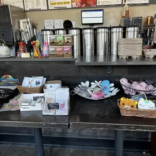 Menu and trinkets