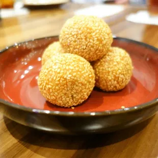04/07/18 Send Noodles: Sesame Balls – Adzuki Beans, Glutinous Rice, Sesame Seeds
