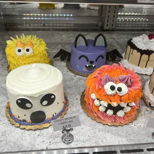 Cutest Halloween cakes in the bakery