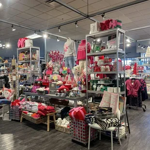 Holiday gift/decor display