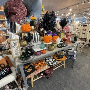 Holiday gift/decor display