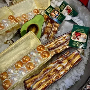 They have such cute ornaments!