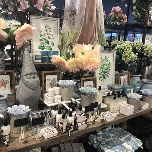 Home and Floral Department