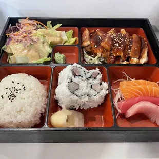 Bento lunch box 3 items