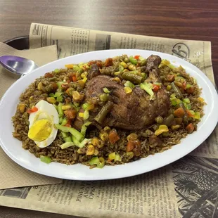 Lunch portion of Thiebou with chicken.