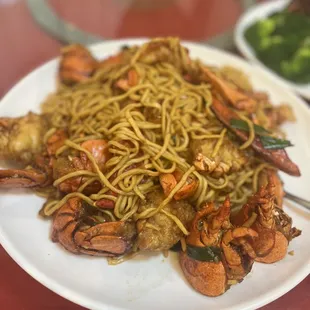 Lobster Yi Mein