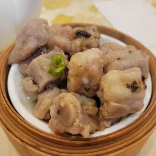 Spare Ribs with Black Bean Sauce and Jalapeños