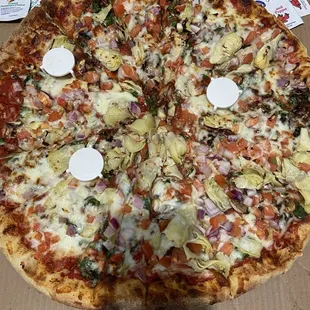 Salute Vegetarian Pizza