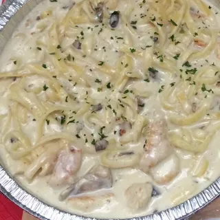 03. Fettuccine Alfredo with Chicken