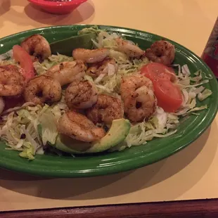 Gordo Especial... grilled shrimp, tomato, avocado, and rice.  Light yet filling, and great flavors too.
