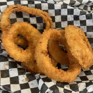 A few onion rings didn&apos;t make it in the picture. Absolutely delicious!