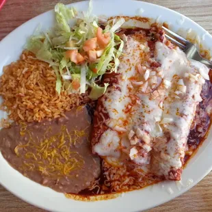 Enchilada plate with red sauce. #GoodEats