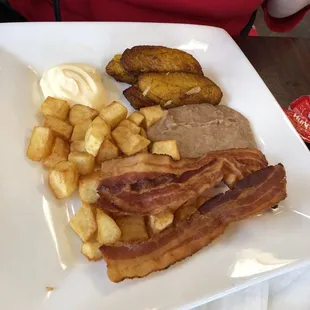 bacon, plantain, and beans with potatoes. So good, so mexican homestyle yet the plantains added gives it that good carribean touch.