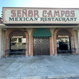 Senor Campo's original 1970s sign