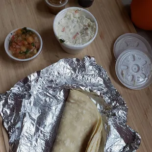 Corn tortillas, potato salad and pico