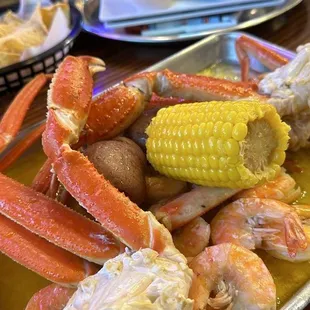 Lb crab leg and half lb shrimp with garlic butter