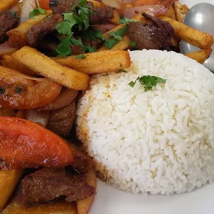 Lomo Saltado