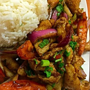 Saltado De Pollo
