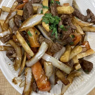 lomo saltado
