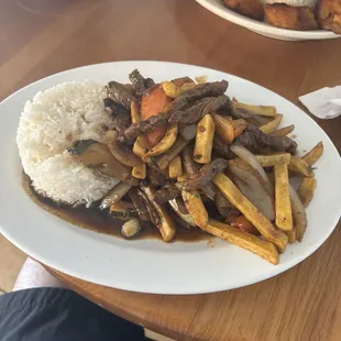 Lomo Saltado
