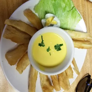 Yuca a la Huancaina