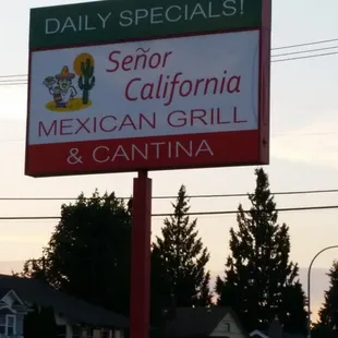 Look for this sign &quot;Senor California Mexican Grill &amp; Cantina&quot;. Park for delicious food.